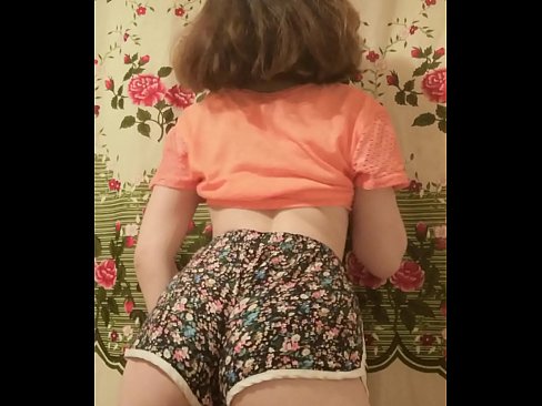 ❤️ Сексуальна молода красуня знімає шорти на камеру Супер секс на uk.hentai-id.ru ️❤